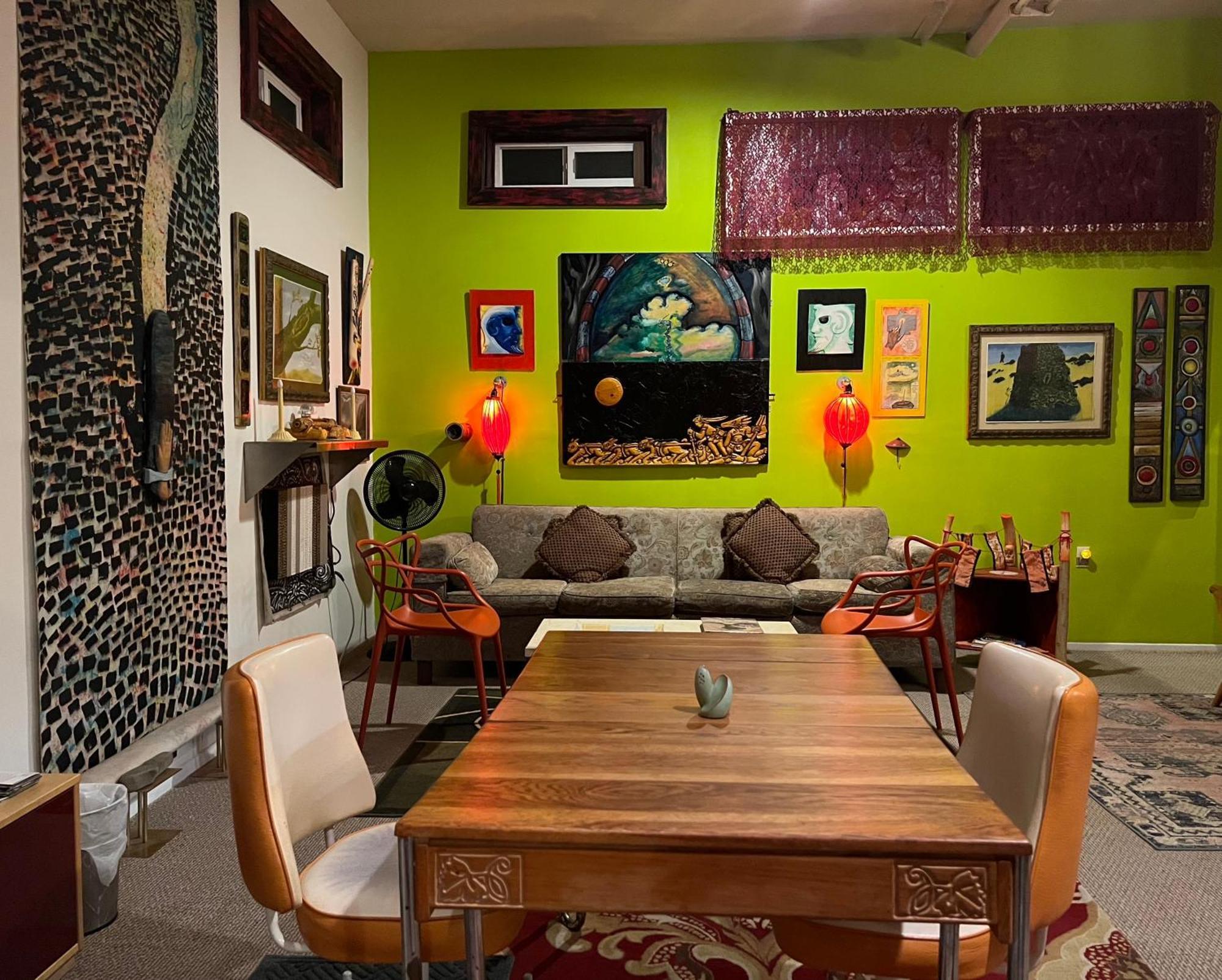 Space Castle: A 1950S Gas Station Transformed Into An Art Themed Wonderland Truth or Consequences Εξωτερικό φωτογραφία