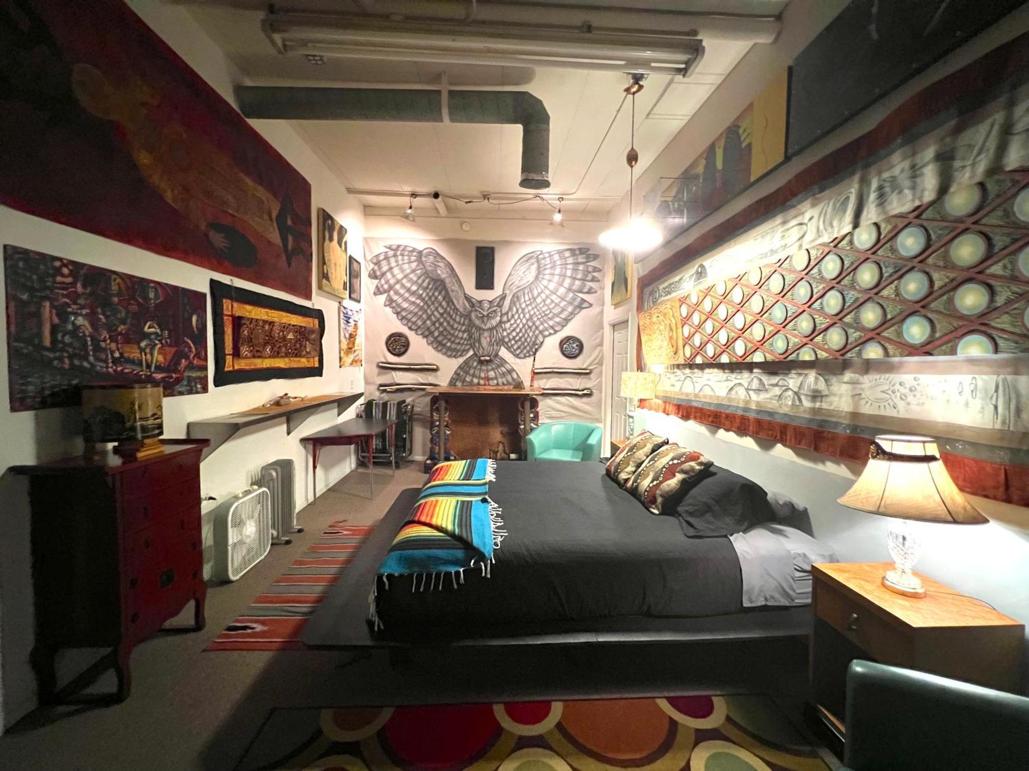 Space Castle: A 1950S Gas Station Transformed Into An Art Themed Wonderland Truth or Consequences Εξωτερικό φωτογραφία