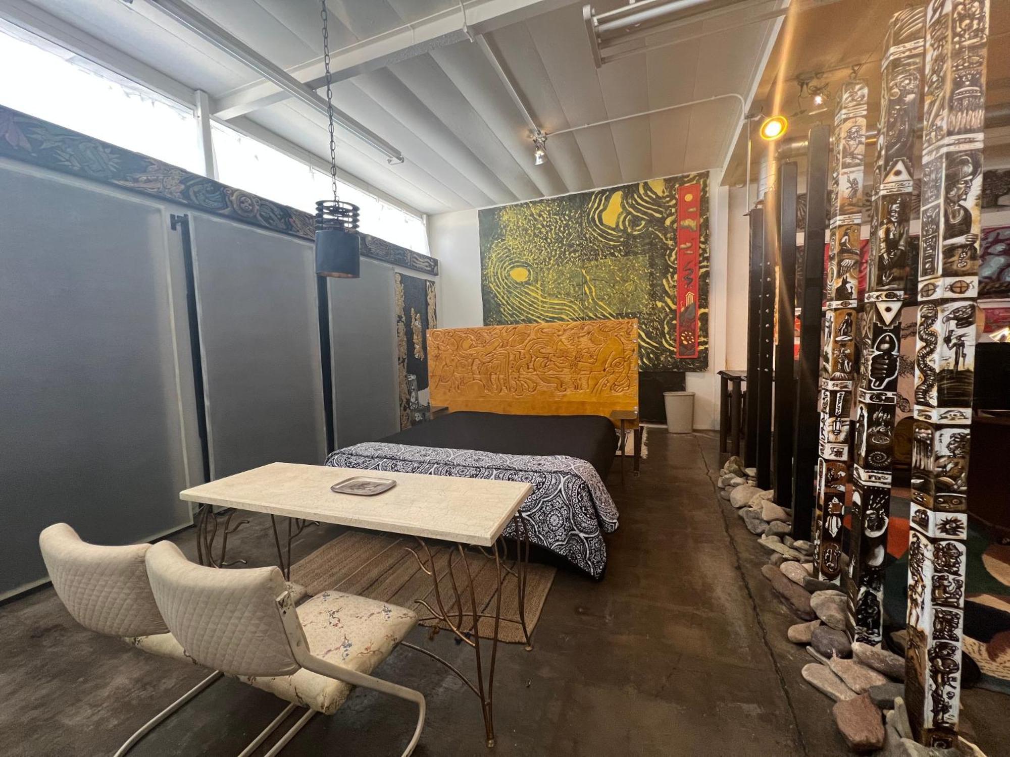 Space Castle: A 1950S Gas Station Transformed Into An Art Themed Wonderland Truth or Consequences Εξωτερικό φωτογραφία